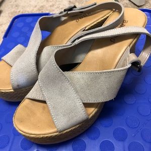 Bamboo boutique wedges